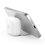 هندزفری Soundcore R50i NC سفید با موبایل